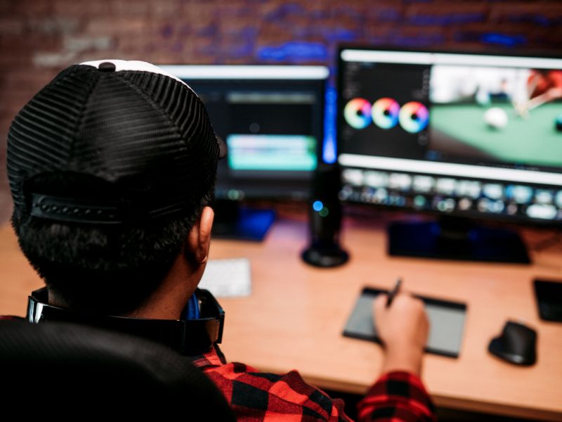 Xây dựng một kênh YouTube thành công? Hướng dẫn cách để bắt đầu